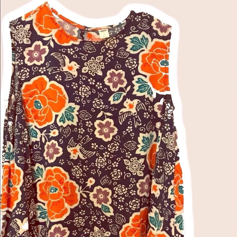💕blue w red flowers Old navy Tank top